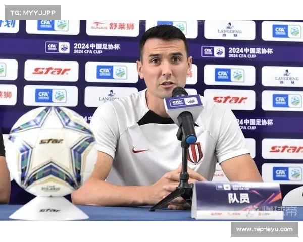 成都蓉城多名球员未续约 周定洋去留成焦点引发关注 成都蓉城多名球员未续约 周定洋去留成焦点引发关注