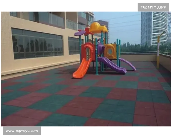 福州市儿童公园建成永久性幼儿橄榄球场并设置专属安全缓冲地垫 福州市儿童公园建成永久性幼儿橄榄球场并设置专属安全缓冲地垫